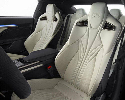 Lexus RC F 2015 giá “chát” hơn BMW M4 Coupe - 11