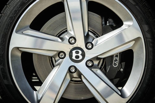 Bentley Mulsanne Speed: Sang trọng và mạnh mẽ - 9