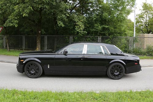 Rolls-Royce Phantom mới hiện nguyên hình - 6