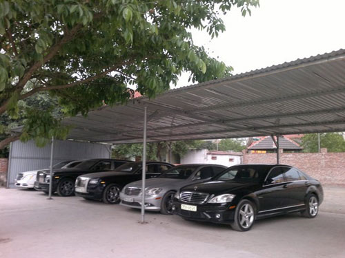 Những garage xe khủng của đại gia Việt - 4
