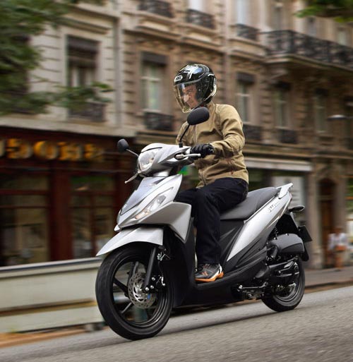 Suzuki công bố xe tay ga phổ thông Adress