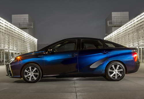 Xe Toyota Mirai chạy pin đạt gần 500km trình làng - 4