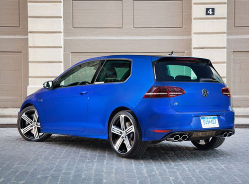 Volkswagen Golf R 2016 có giá khởi điểm 36.595 USD