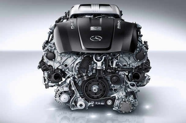 Mercedes thay động cơ mới thách thức Nissan GTR - 5