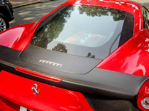 Ferrari 15 tỷ của thiếu gia Sài thành xuống phố - 4