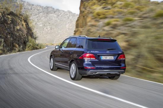 Video đầu tiên về Mercedes-Benz GLE 2016 - 7