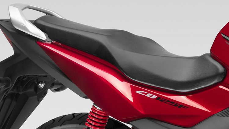 Honda CB125F 2015 giá 58 triệu đồng hợp với giới trẻ - 3