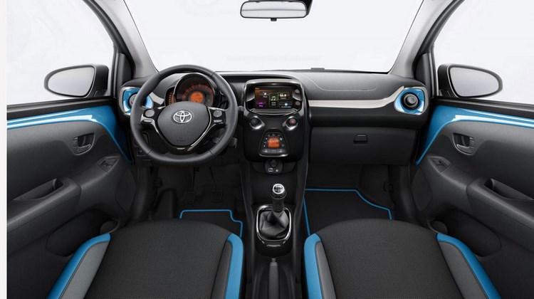 Toyota Aygo 2015 tiêu thụ 3.8 lít/100km trình làng