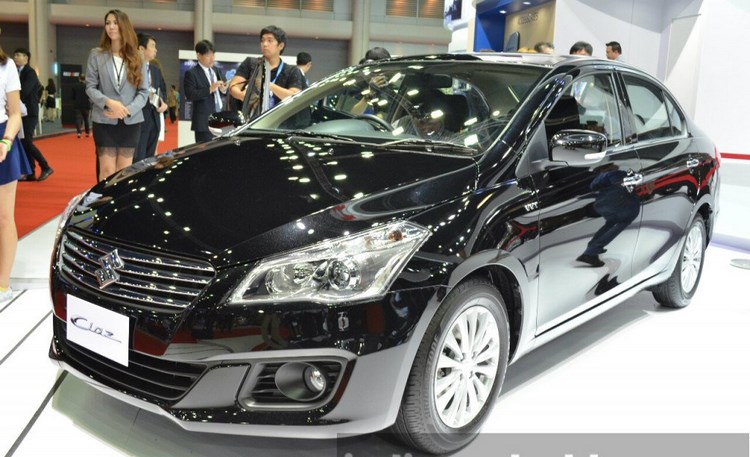 Suzuki Ciaz giá 311 triệu đồng hợp với dân văn phòng - 3