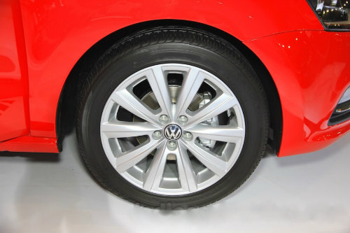 Soi mẫu Volkswagen Polo 1.2 TSI giá 418 triệu đồng - 9