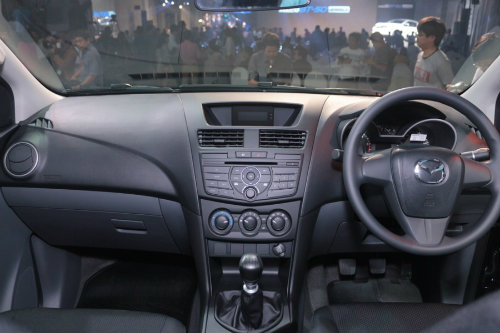 Ngắm mẫu bán tải Mazda BT-50 Pro giá 350 triệu đồng - 9