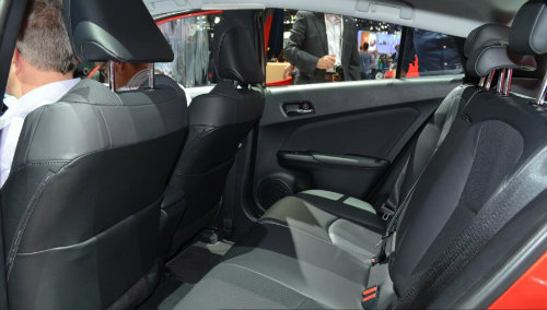 Toyota Prius 2016 tiêu thụ nhiên liệu chỉ 40 km/lít - 8