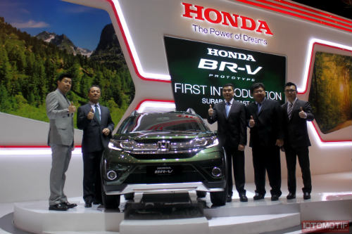 Honda BR-V xanh ngọc huyền bí giá mềm 437 triệu đồng - 2