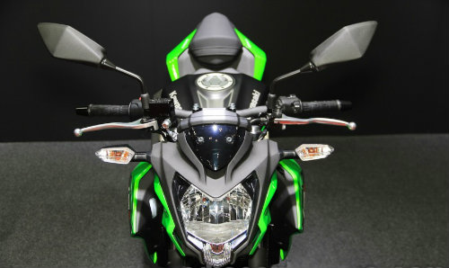 Kawasaki khoe loạt mô tô “khủng” tại Tokyo Motor Show 2015