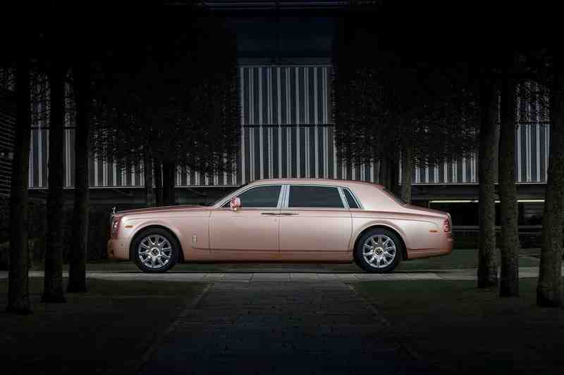 Ngắm Rolls-Royce màu hồng "siêu cute" - 2